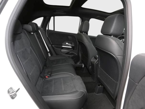 Mercedes-Benz GLA 220 d 4MATIC AMG Night Panorama AHK HUD 360°