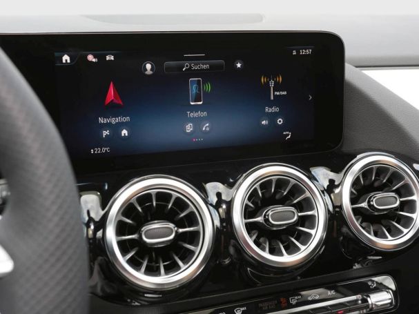 Mercedes-Benz GLA 220 d 4MATIC AMG Night Panorama AHK HUD 360°