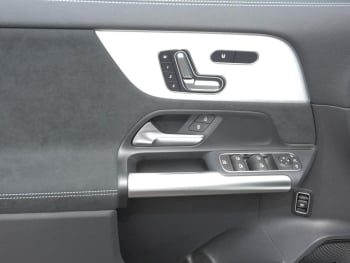 Mercedes-Benz GLA 220 d 4MATIC AMG Night Panorama AHK HUD 360°