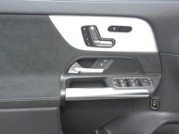 Mercedes-Benz GLA 220 d 4MATIC AMG Night Panorama AHK HUD 360°