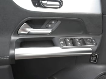 Mercedes-Benz GLA 220 d 4MATIC AMG Night Panorama AHK HUD 360°