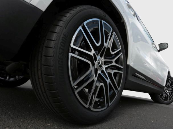 Mercedes-Benz GLA 220 d 4MATIC AMG Night Panorama AHK HUD 360° Mercedes-Benz GLA 220 d 4MATIC AMG Night Panorama AHK HUD 360°