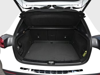 Mercedes-Benz GLA 220 d 4MATIC AMG Night Panorama AHK HUD 360°