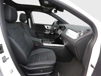 Mercedes-Benz GLA 220 d 4MATIC AMG Night Panorama AHK HUD 360°