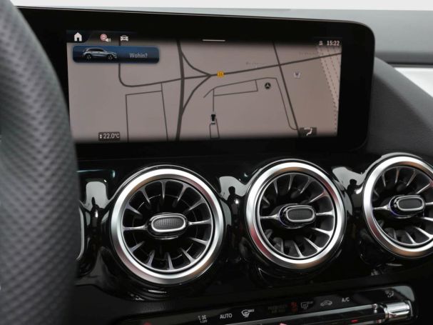Mercedes-Benz GLA 220 d 4MATIC AMG Night Panorama AHK HeadUp Mercedes-Benz GLA 220 d 4MATIC AMG Night Panorama AHK HeadUp