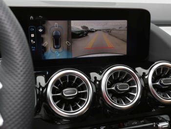 Mercedes-Benz GLA 220 d 4MATIC AMG Night Panorama AHK HeadUp