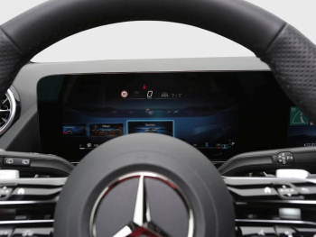 Mercedes-Benz GLA 220 d 4MATIC AMG Night Panorama AHK HeadUp