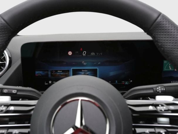 Mercedes-Benz GLA 220 d 4MATIC AMG Night Panorama AHK HeadUp Mercedes-Benz GLA 220 d 4MATIC AMG Night Panorama AHK HeadUp