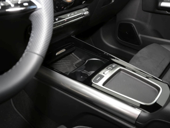 Mercedes-Benz GLA 220 d 4MATIC AMG Night Panorama AHK HeadUp