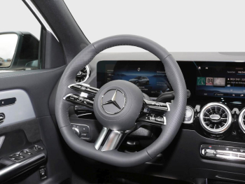 Mercedes-Benz GLA 220 d 4MATIC AMG Night Panorama AHK HeadUp