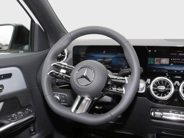 Mercedes-Benz GLA 220 d 4MATIC AMG Night Panorama AHK HeadUp Mercedes-Benz GLA 220 d 4MATIC AMG Night Panorama AHK HeadUp