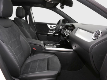 Mercedes-Benz GLA 220 d 4MATIC AMG Night Panorama AHK HeadUp