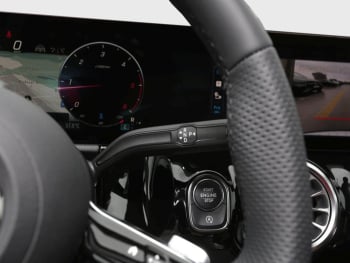 Mercedes-Benz GLA 220 d 4MATIC AMG Night Panorama HeadUp 360°