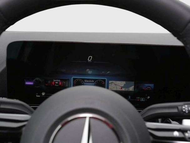 Mercedes-Benz GLA 220 d 4MATIC AMG Night Panorama HeadUp 360° Mercedes-Benz GLA 220 d 4MATIC AMG Night Panorama HeadUp 360°