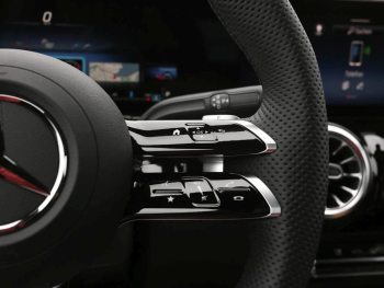 Mercedes-Benz GLA 220 d 4MATIC AMG Night Panorama HeadUp 360°