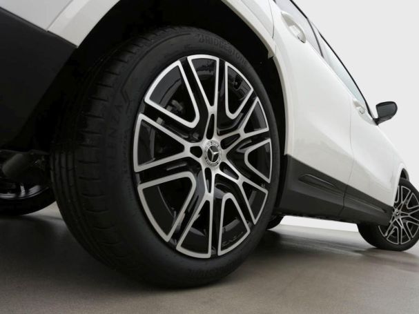 Mercedes-Benz GLA 220 d 4MATIC AMG Night Panorama HeadUp 360° Mercedes-Benz GLA 220 d 4MATIC AMG Night Panorama HeadUp 360°