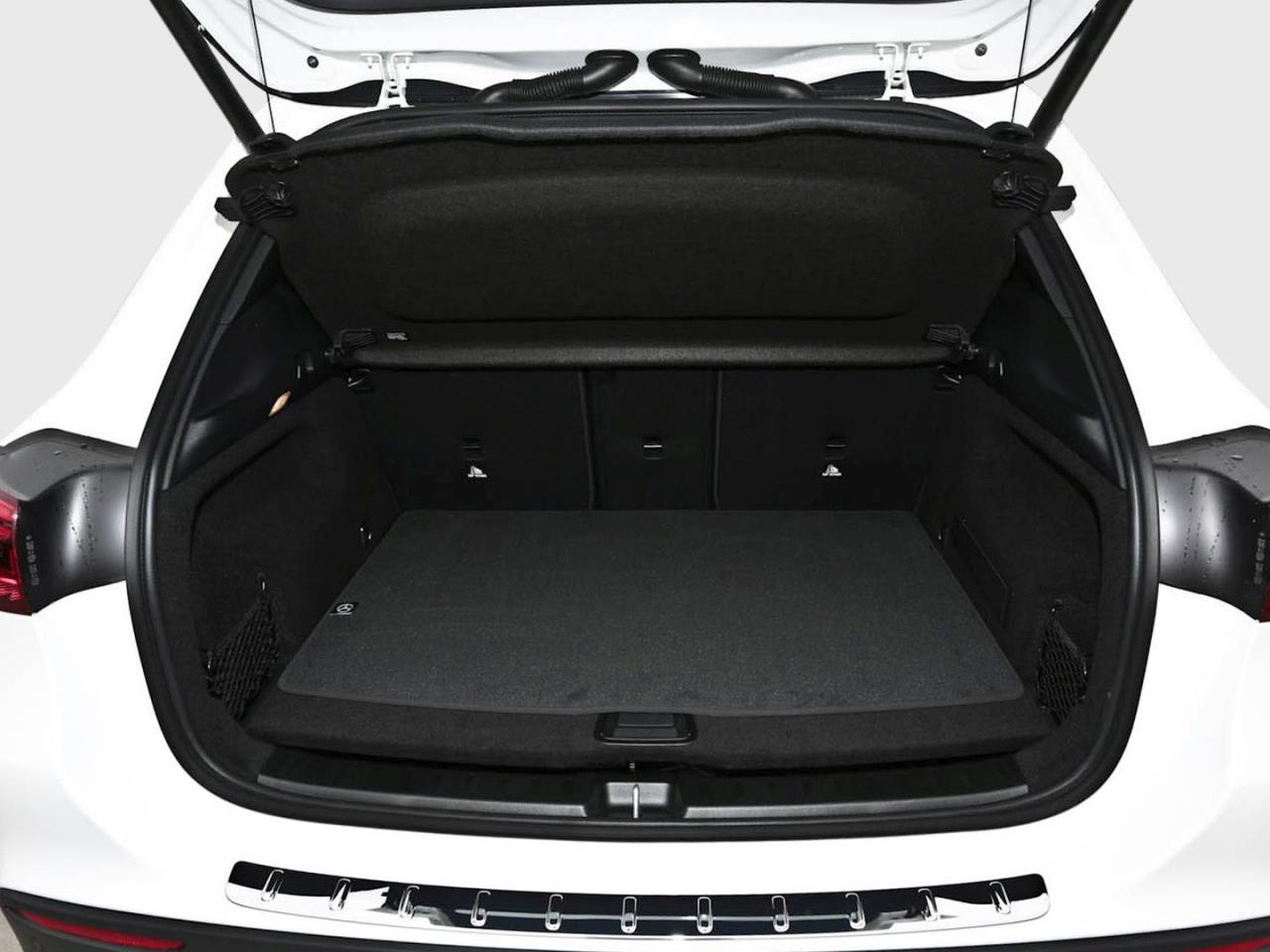 Mercedes-Benz GLA 220 d 4MATIC AMG Night Panorama HeadUp 360°