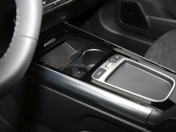 Mercedes-Benz GLA 220 d 4MATIC AMG Night Panorama 360° HeadUp