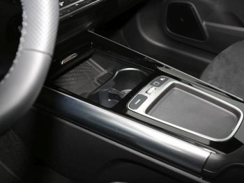 Mercedes-Benz GLA 220 d 4MATIC AMG Night Panorama 360° HeadUp