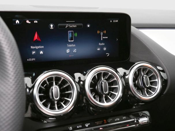 Mercedes-Benz GLA 220 d 4MATIC AMG Night Panorama 360° HeadUp Mercedes-Benz GLA 220 d 4MATIC AMG Night Panorama 360° HeadUp