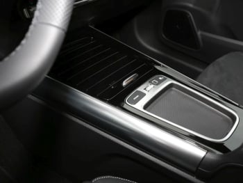 Mercedes-Benz GLA 220 d 4MATIC AMG Night Panorama 360° HeadUp