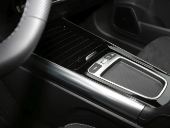 Mercedes-Benz GLA 220 d 4MATIC AMG Night Panorama 360° HeadUp