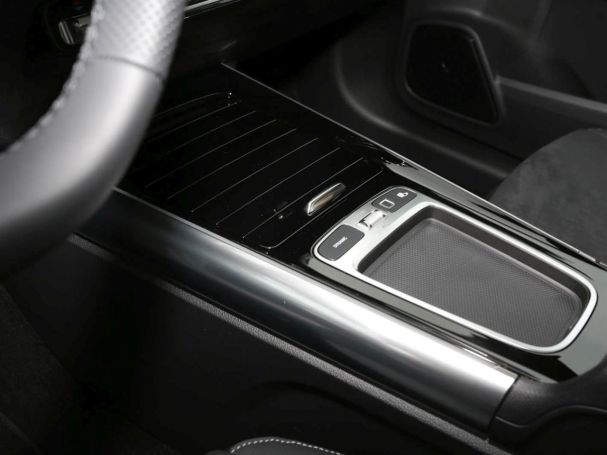 Mercedes-Benz GLA 220 d 4MATIC AMG Night Panorama 360° HeadUp