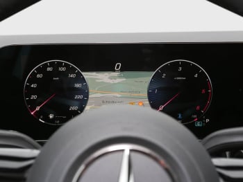 Mercedes-Benz GLA 220 d 4MATIC AMG Night Panorama 360° HeadUp