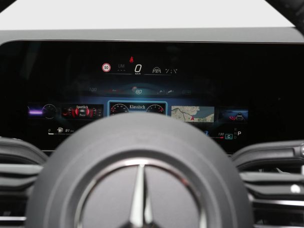 Mercedes-Benz GLA 220 d 4MATIC AMG Night Panorama 360° HeadUp Mercedes-Benz GLA 220 d 4MATIC AMG Night Panorama 360° HeadUp