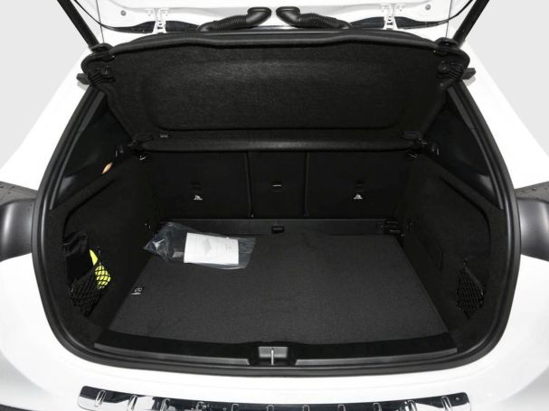 Mercedes-Benz GLA 220 d 4MATIC AMG Night Panorama 360° HeadUp Mercedes-Benz GLA 220 d 4MATIC AMG Night Panorama 360° HeadUp