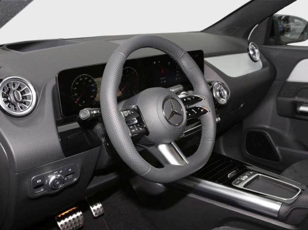 Mercedes-Benz GLA 220 d 4MATIC AMG Night Panorama 360° HeadUp Mercedes-Benz GLA 220 d 4MATIC AMG Night Panorama 360° HeadUp