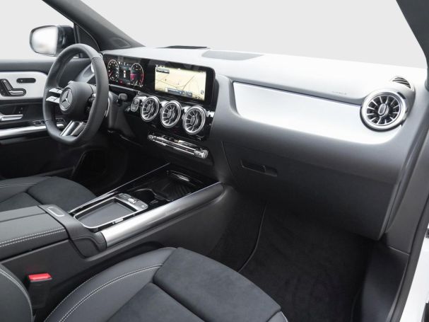 Mercedes-Benz GLA 220 d 4MATIC AMG Night Distronic Panorama