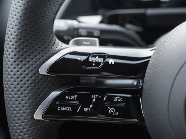 Mercedes-Benz GLA 220 d 4MATIC AMG Night Distronic Panorama