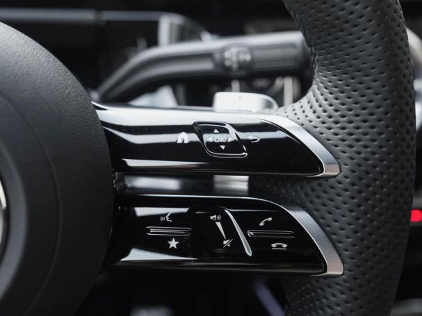 Mercedes-Benz GLA 220 d 4MATIC AMG Night Distronic Panorama