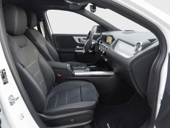 Mercedes-Benz GLA 220 d 4MATIC AMG Night Distronic Panorama