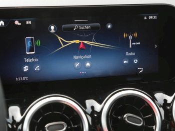 Mercedes-Benz GLA 250 4M Progressive Navi Panorama Memory AHK