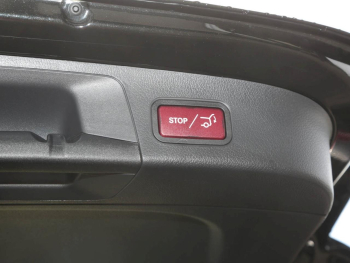 Mercedes-Benz GLA 250 4M Progressive Navi Panorama Memory AHK
