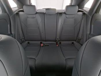 Mercedes-Benz GLA 250 4M Progressive Navi Panorama Memory AHK