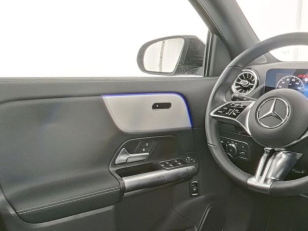 Mercedes-Benz GLA 250 4M Progressive Night Kamera EasyPack AHK