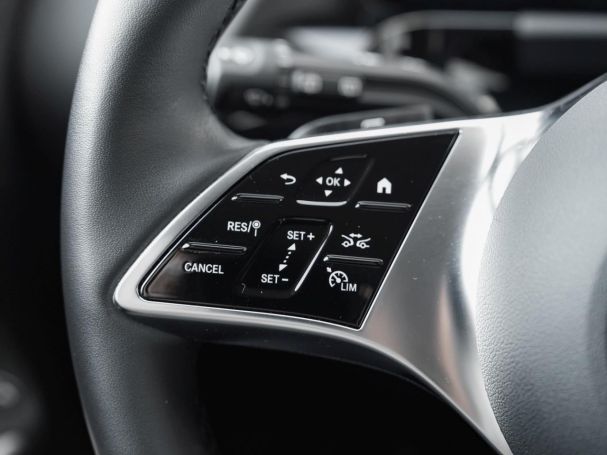 Mercedes-Benz GLA 250 4M Progressive Standhzg AHK Memory 360°