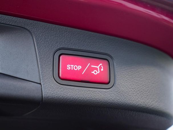 Mercedes-Benz GLA 250 4M Progressive Standhzg AHK Memory 360°