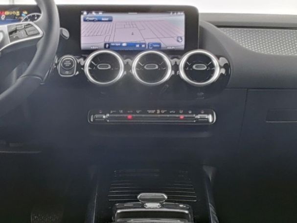 Mercedes-Benz GLA 250 4M Progressive Standhzg AHK Memory 360°