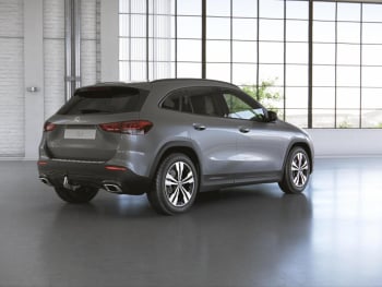 Mercedes-Benz GLA 250 4M Progressive Night Standheizung AHK