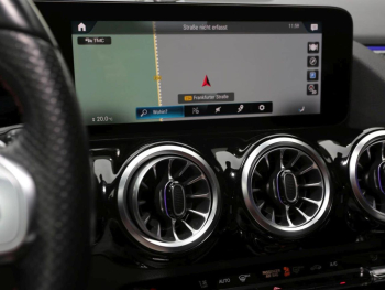 Mercedes-Benz GLA 250 4M AMG MBUX Navi Memory ParkPaket