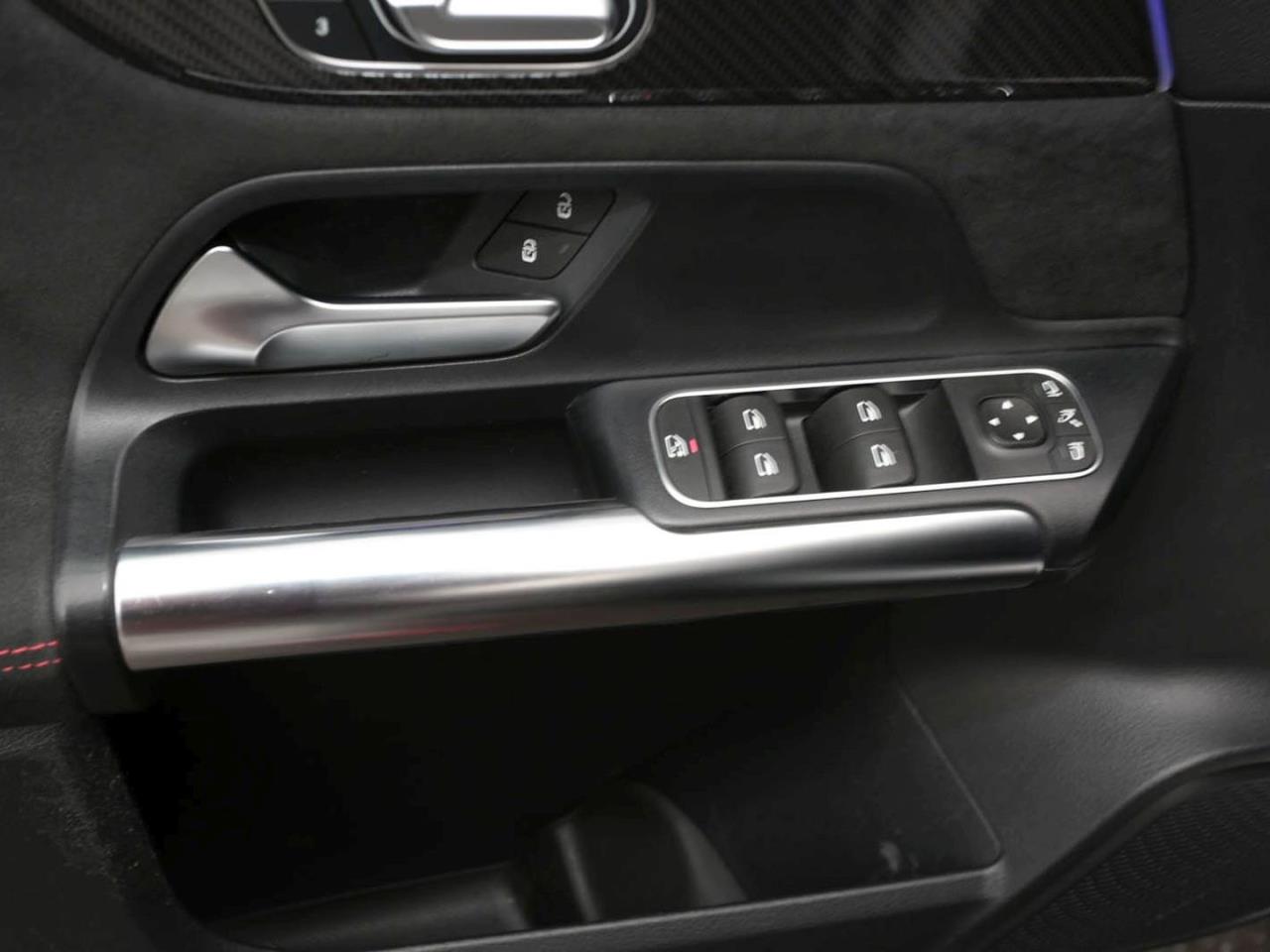 Mercedes-Benz GLA 250 4M AMG MBUX Navi Memory ParkPaket