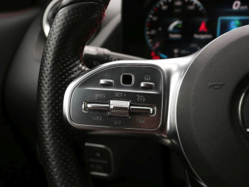 Mercedes-Benz GLA 250 4M AMG MBUX Navi Memory ParkPaket