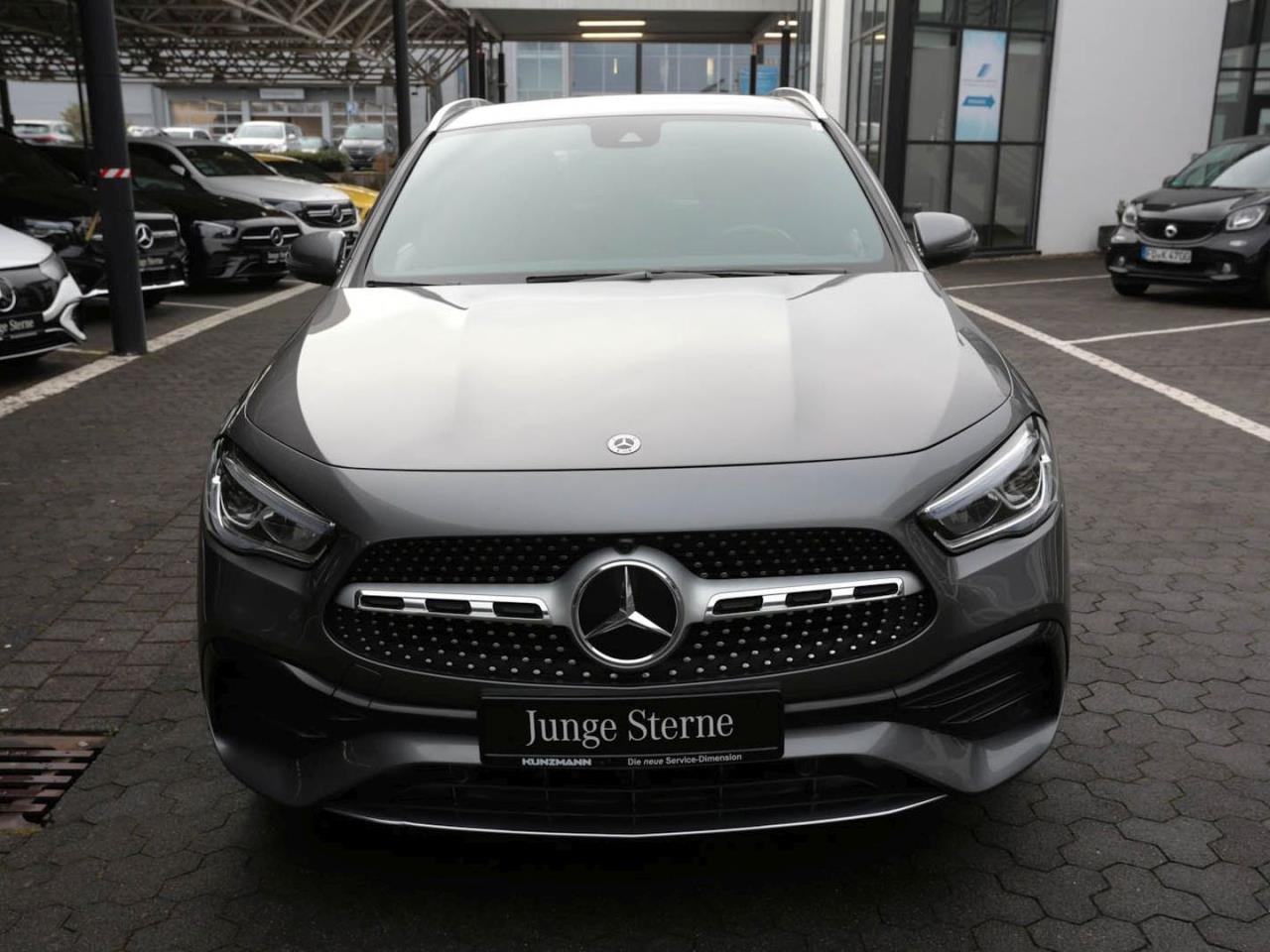Mercedes-Benz GLA 250 4M AMG MBUX Navi Memory ParkPaket