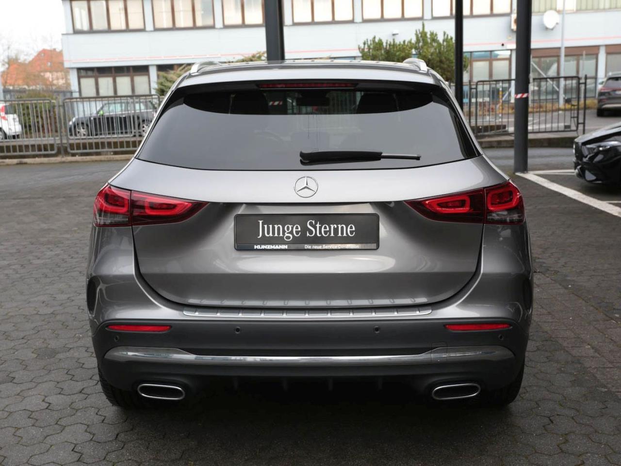 Mercedes-Benz GLA 250 4M AMG MBUX Navi Memory ParkPaket