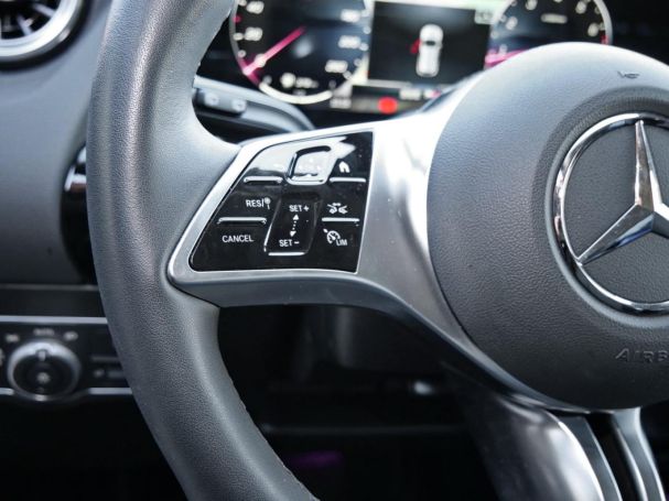 Mercedes-Benz GLA 250 4M Progressive Night Kamera Easy-Pack