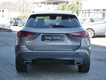 Mercedes-Benz GLA 250 4M Progressive Night Kamera Easy-Pack